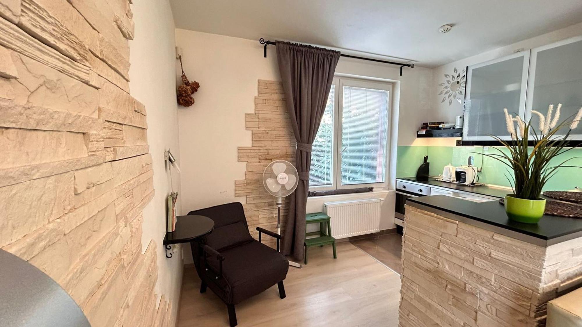 Bastien Studio near Airport Praga Exterior foto