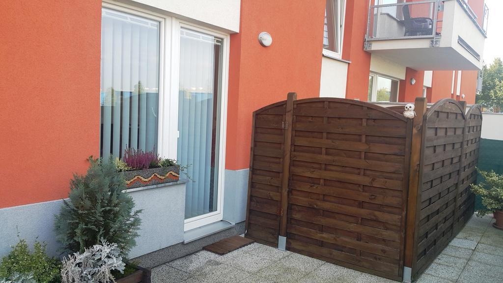 Bastien Studio near Airport Praga Exterior foto