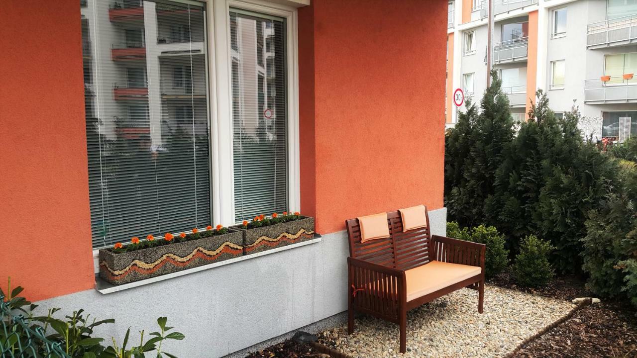 Bastien Studio near Airport Praga Exterior foto